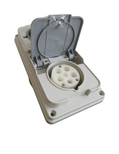 Prise encastrée à verrouillage Palazzoli 479420 IP44 ter 16A 3P+N+T 415V 2